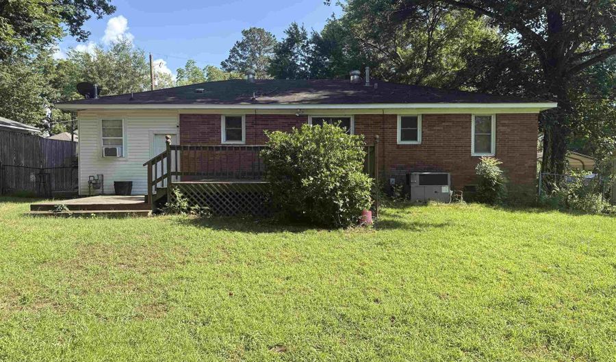 2308 Sylvia St, Arkadelphia, AR 71923 - 3 Beds, 2 Bath