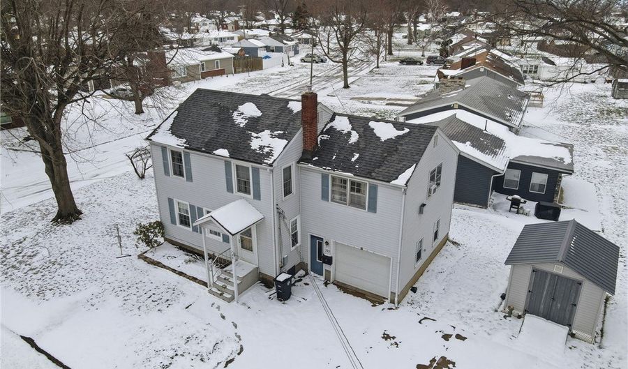 725 Union Ave, Ashtabula, OH 44004 - 3 Beds, 2 Bath