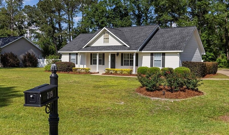 219 Turtle Pond Rd, Bainbridge, GA 39819 - 3 Beds, 2 Bath