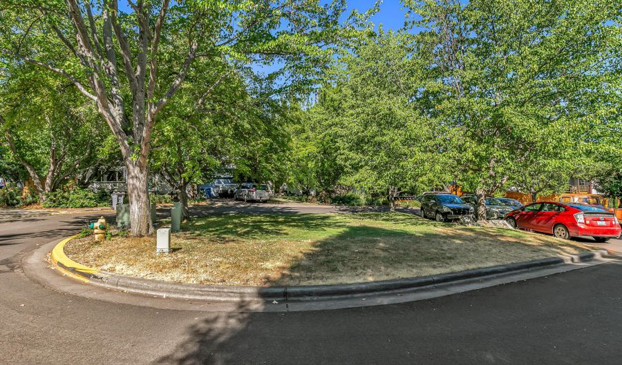 500 Poplar Pl, Ashland, OR 97520 - 2 Beds, 2 Bath