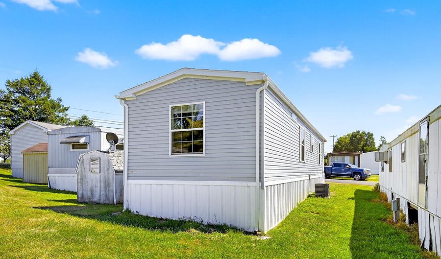105 BORDIC Rd, Reading, PA 19606 - 2 Beds, 1 Bath