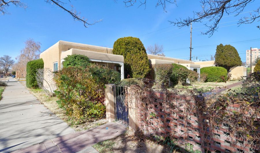 1311 Silver Ave SW, Albuquerque, NM 87102 - 1 Beds, 1 Bath