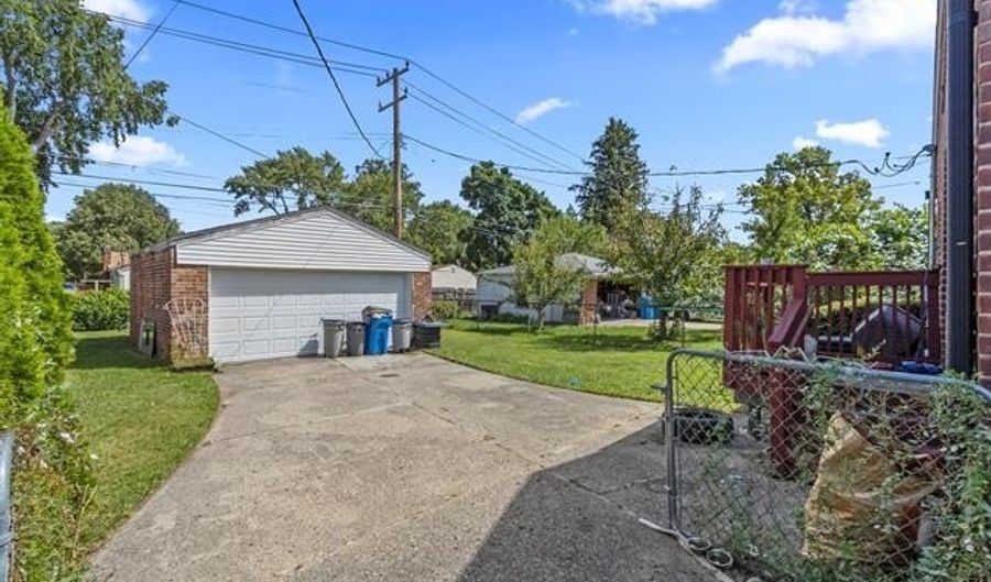 6720 N LAFAYETTE St, Dearborn Heights, MI 48127 - 4 Beds, 1 Bath