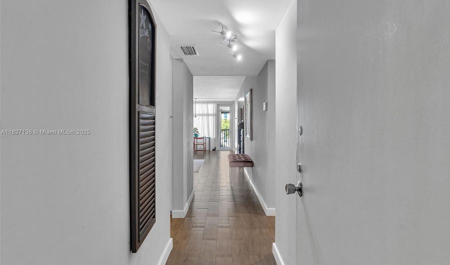 3375 N Country Club Dr 208, Aventura, FL 33180 - 1 Beds, 2 Bath