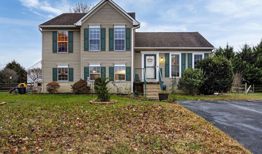 107 RUSHMORE Ct, Bear, DE 19701 - 3 Beds, 2 Bath