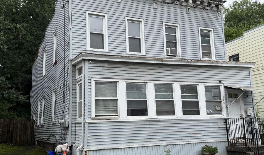 480 3rd St, Albany, NY 12206 - 4 Beds, 2 Bath