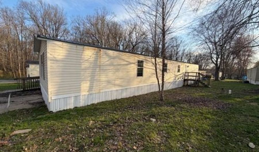 12834 LAKE CIRCLE Dr, Alexandria, KY 41001 - 3 Beds, 2 Bath