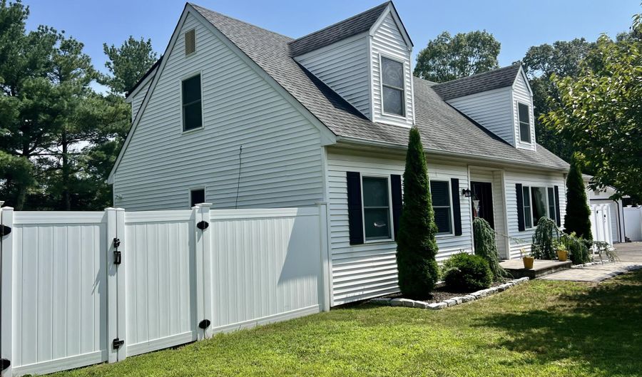 14 Hemlock Ln, Bayville, NJ 08721 - 3 Beds, 2 Bath