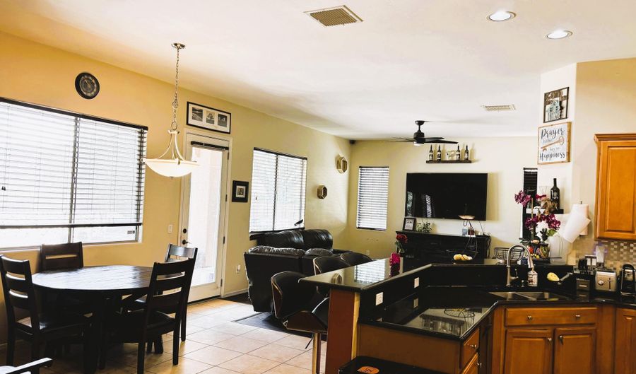 1102 E Mud Spring Canyon Ln, Sahuarita, AZ 85629 - 3 Beds, 2 Bath