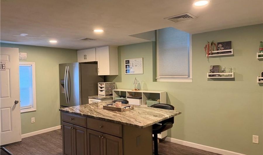 35 High St, Burrillville, RI 02859 - 5 Beds, 4 Bath