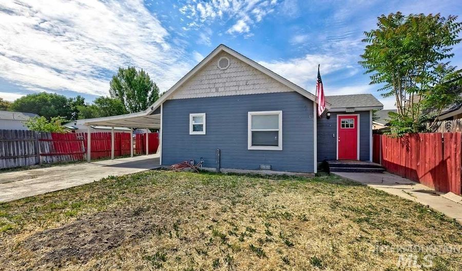 2212 Willow St, Caldwell, ID 83605 - 4 Beds, 1 Bath