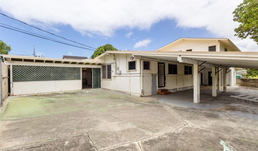 1073 Loho St, Kailua, HI 96734 - 6 Beds, 4 Bath