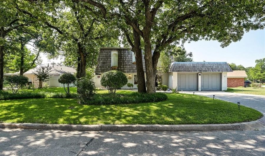 1724 N Fordson Ave, Bethany, OK 73008 - 4 Beds, 3 Bath