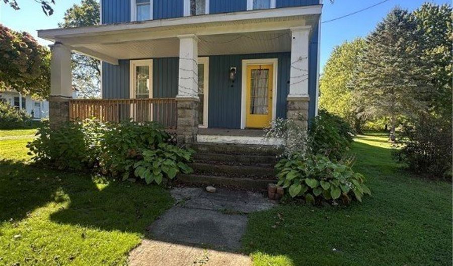 284 S Main St, Andover, OH 44003 - 3 Beds, 2 Bath