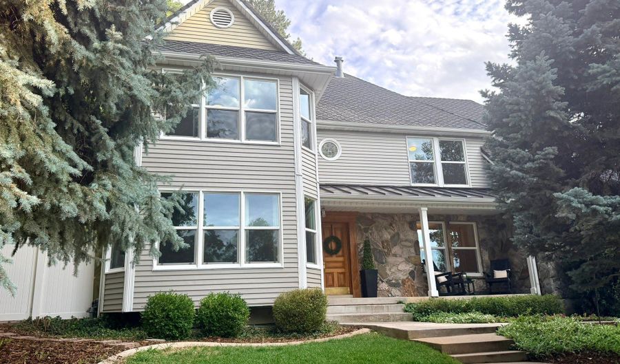 910 WOODLAND HILLS Cir, Bountiful, UT 84010 - 5 Beds, 3 Bath