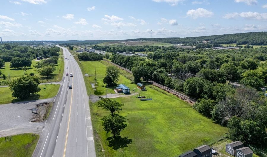 Highway 270, Alderson, OK 74522 - 2 Beds, 1 Bath
