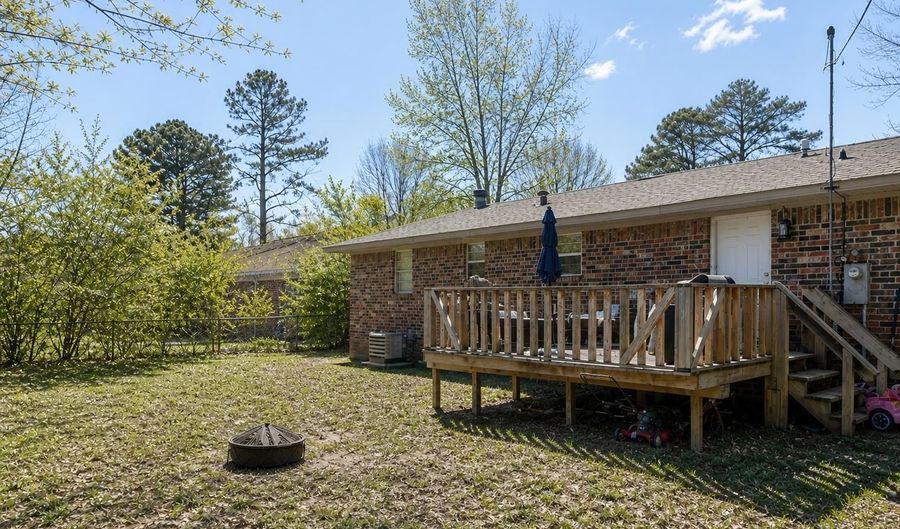 712 Upchurch St, Bald Knob, AR 72010 - 3 Beds, 1 Bath
