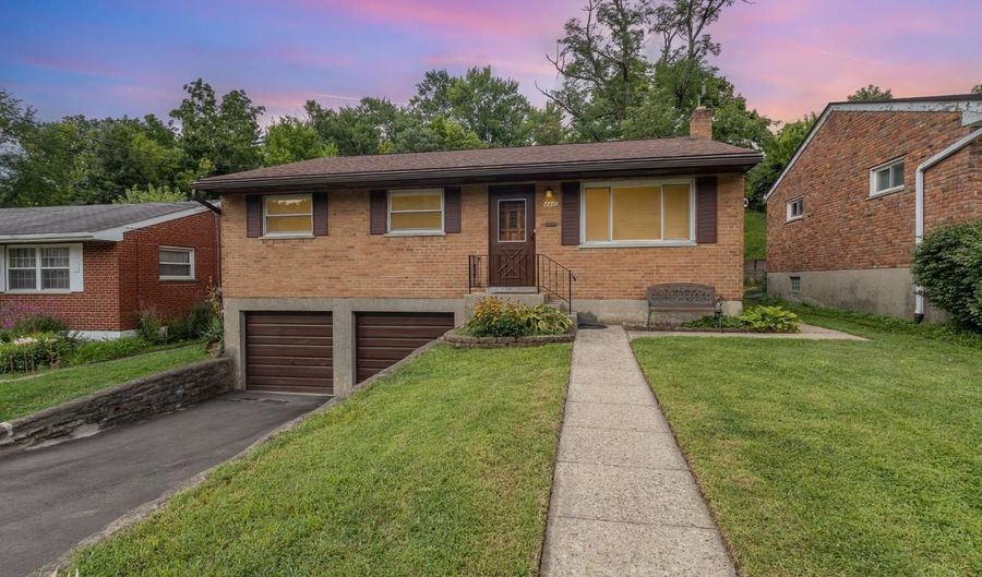4445 Delhi Rd, Delhi, OH 45238 - 3 Beds, 2 Bath