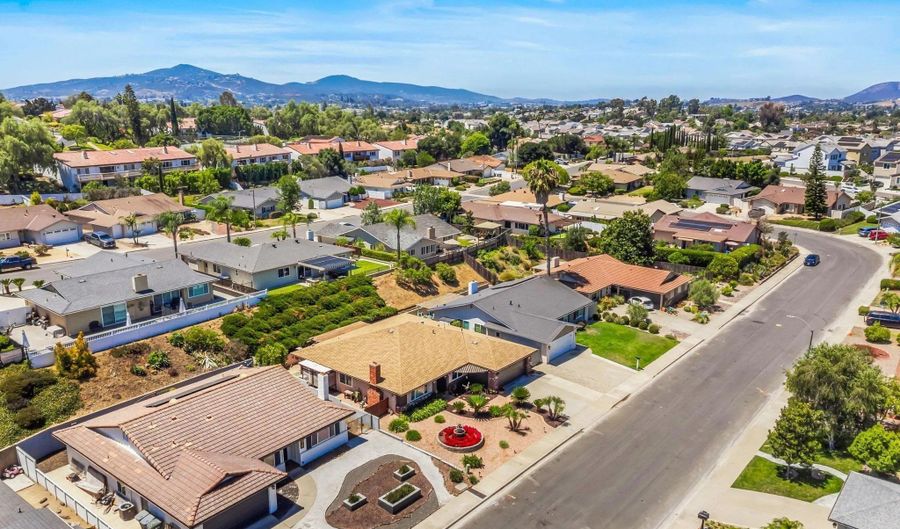 1261 La Mirada Ave, Escondido, CA 92026 - 3 Beds, 2 Bath