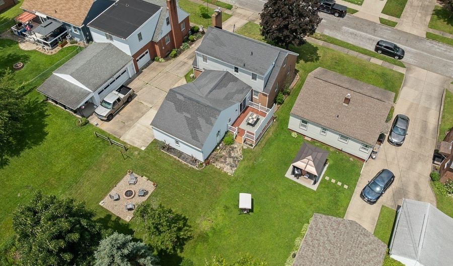 958 Cornell Dr, Alliance, OH 44601 - 4 Beds, 2 Bath
