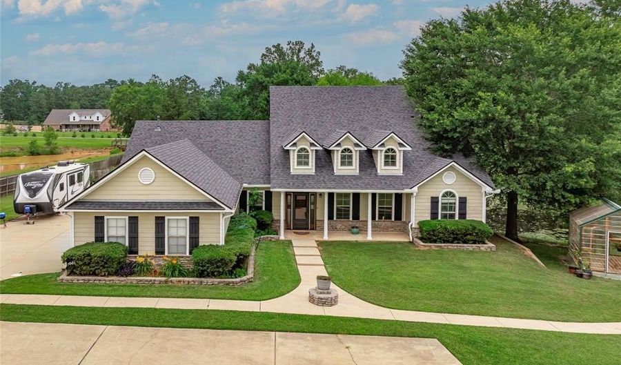 561 Linton Rd, Benton, LA 71006 - 5 Beds, 4 Bath
