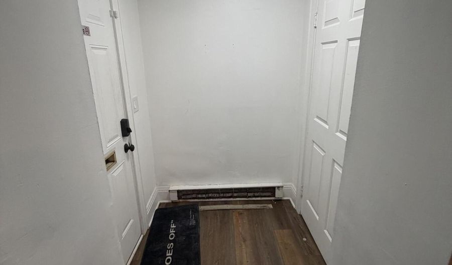 15 Ten Broeck St Garden, Albany, NY 12210 - 1 Beds, 1 Bath