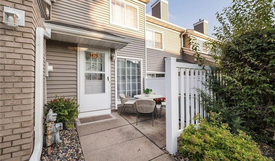 8475 Corcoran Path 9, Inver Grove Heights, MN 55076 - 2 Beds, 1 Bath