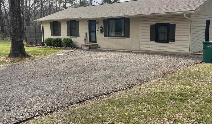 26 Clements, Conway, AR 72032 - 4 Beds, 3 Bath