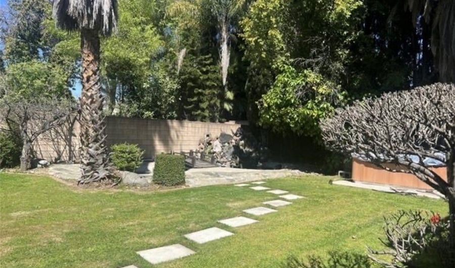 1419 Holly Ave, Arcadia, CA 91007 - 5 Beds, 5 Bath
