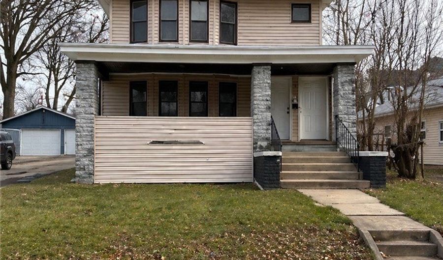 908 Work Dr, Akron, OH 44320 - 2 Beds, 1 Bath