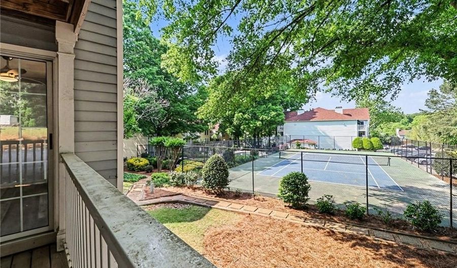 239 Cobblestone Trl, Avondale Estates, GA 30002 - 2 Beds, 2 Bath