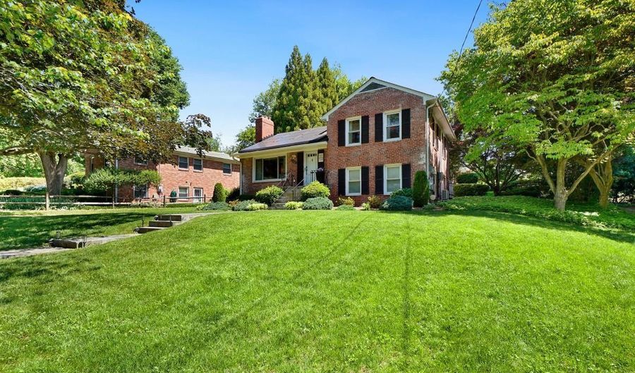 6307 BLACKWOOD Rd, Bethesda, MD 20817 - 3 Beds, 2 Bath