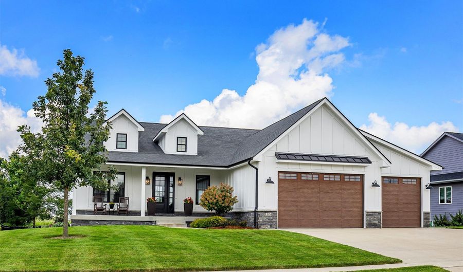 1304 NE 53rd Ct, Ankeny, IA 50021 - 5 Beds, 3 Bath
