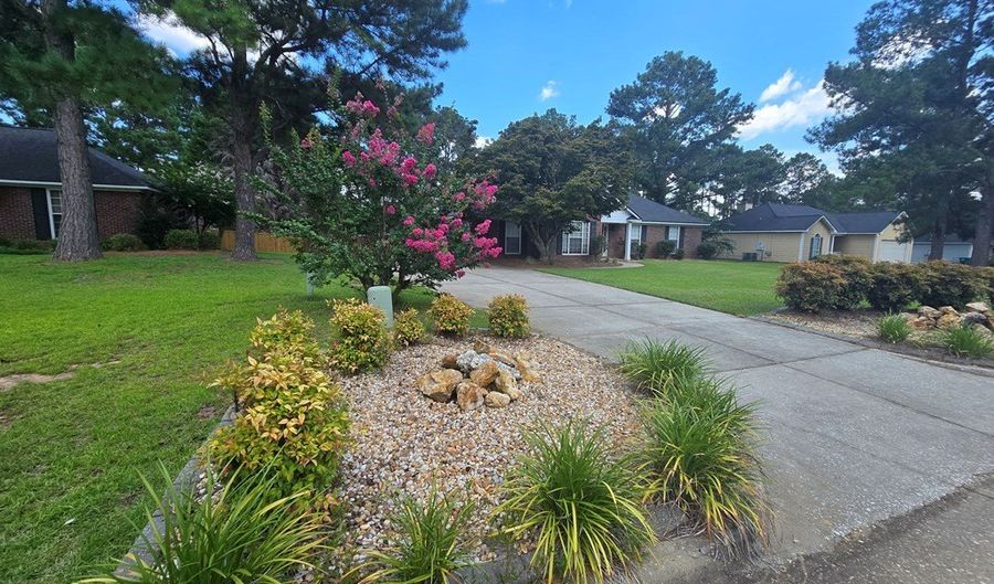 154 Water Oak Dr, Albany, GA 31701 - 3 Beds, 2 Bath
