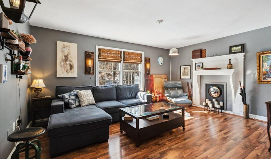 706 S ARLINGTON MILL Dr 18302, Arlington, VA 22204 - 1 Beds, 1 Bath