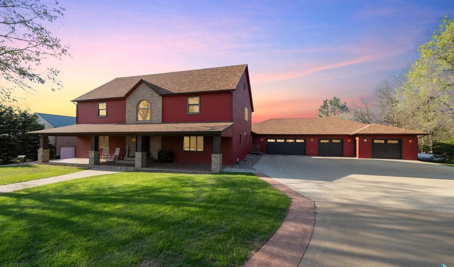 48190 265th St, Brandon, SD 57005 - 7 Beds, 5 Bath