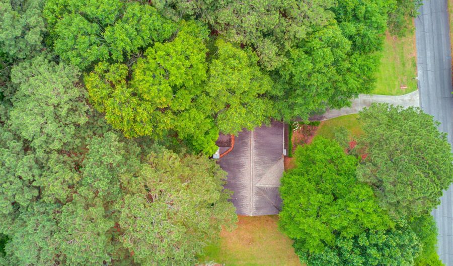 2088 Blackberry, Auburn, GA 30011 - 3 Beds, 2 Bath