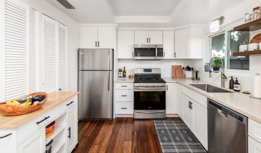 318 Juniper Ave 15, Carlsbad, CA 92008 - 2 Beds, 1 Bath