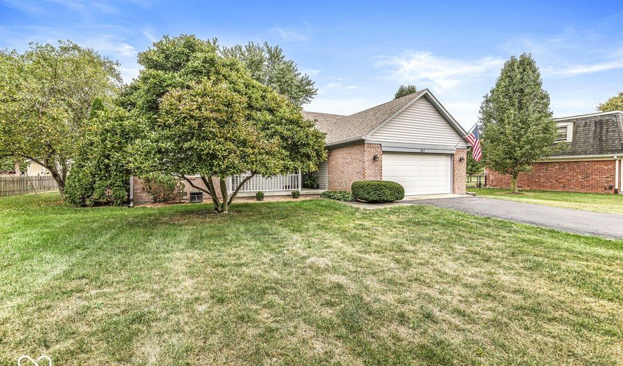 267 Poplar Grove Dr, Avon, IN 46123 - 3 Beds, 2 Bath