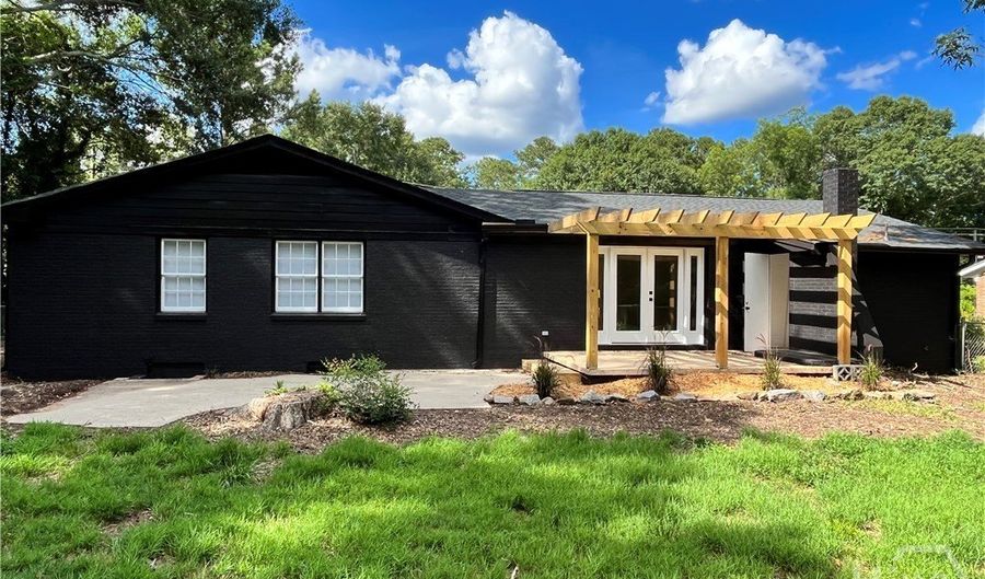 1066 College Station Rd, Athens, GA 30605 - 3 Beds, 2 Bath