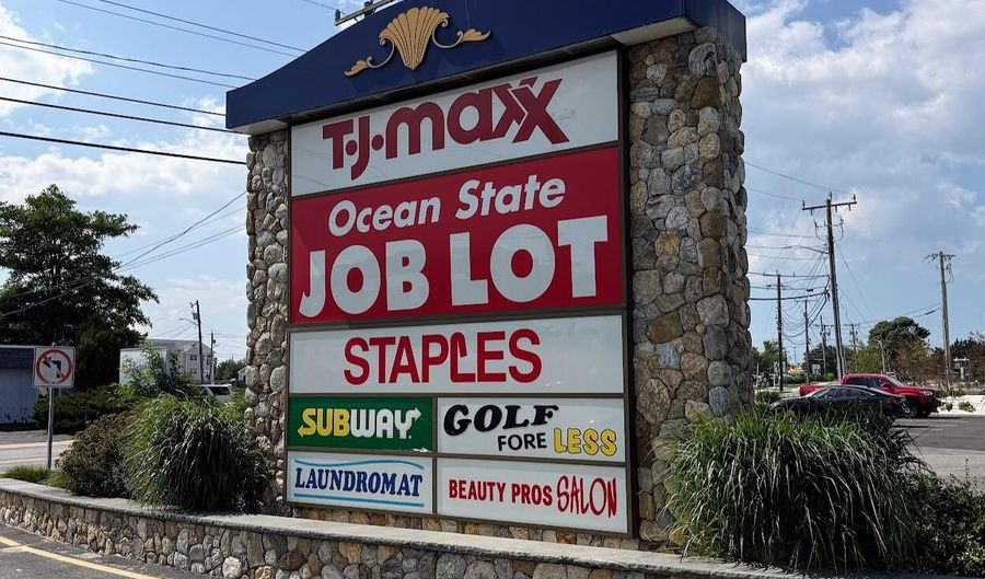 378 B Barnstable Rd, Barnstable, MA 02630 - 0 Beds, 0 Bath