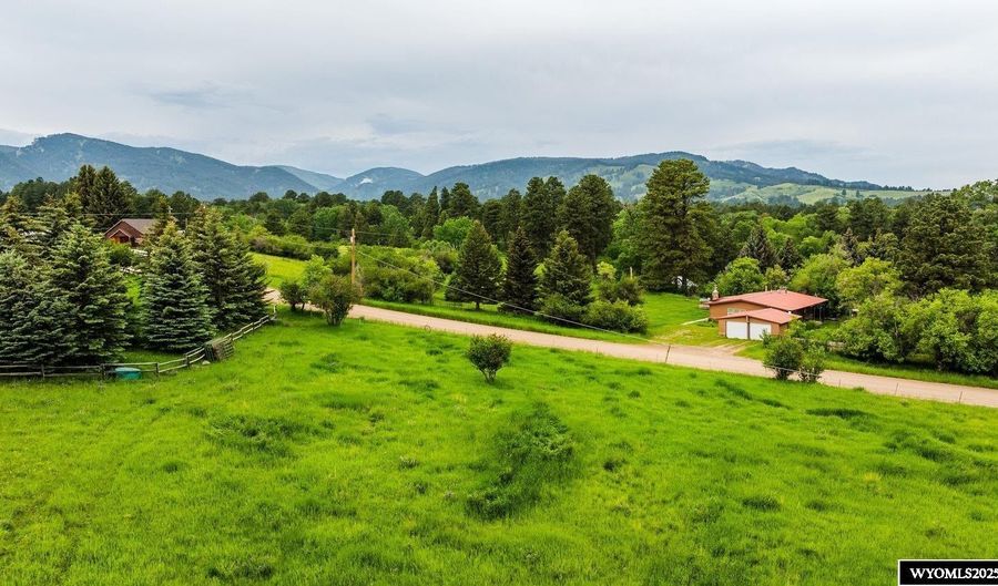 31 Wagon Box Rd, Story, WY 82842 - 3 Beds, 2 Bath
