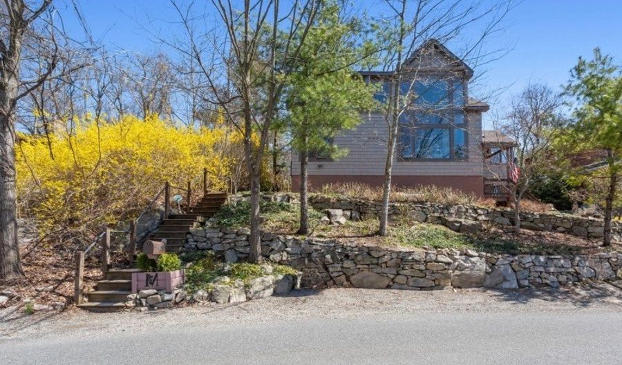 1046 Lakeside Dr E, Alloway, NJ 07422 - 2 Beds, 1 Bath