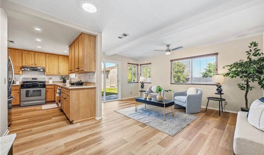 1404 Peacock Blvd, Oceanside, CA 92056 - 2 Beds, 2 Bath