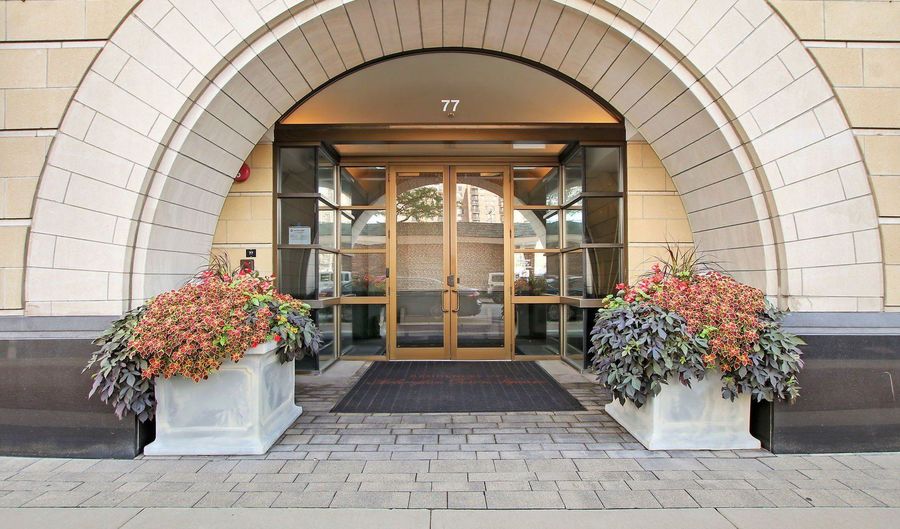 77 S Evergreen Ave 206, Arlington Heights, IL 60005 - 2 Beds, 2 Bath