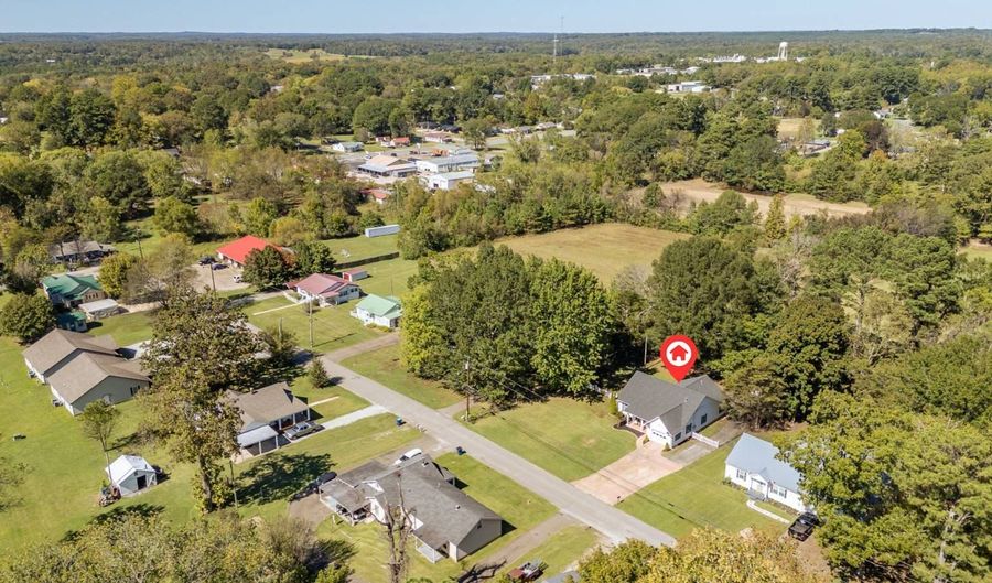 224 Willow Dr, Adamsville, TN 38310 - 3 Beds, 2 Bath