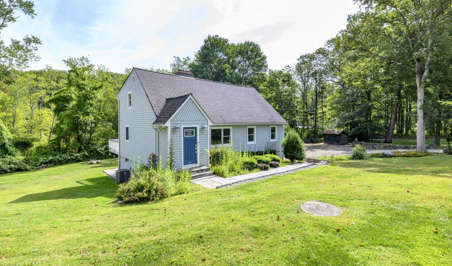 72 Harvey Rd, Ridgefield, CT 06877 - 3 Beds, 2 Bath