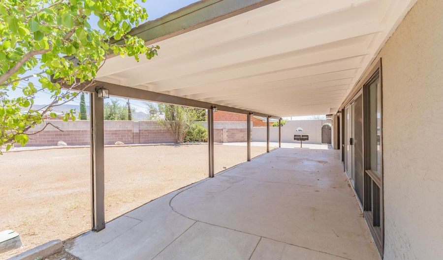 2352 Apache Ln, Alamogordo, NM 88310 - 4 Beds, 4 Bath