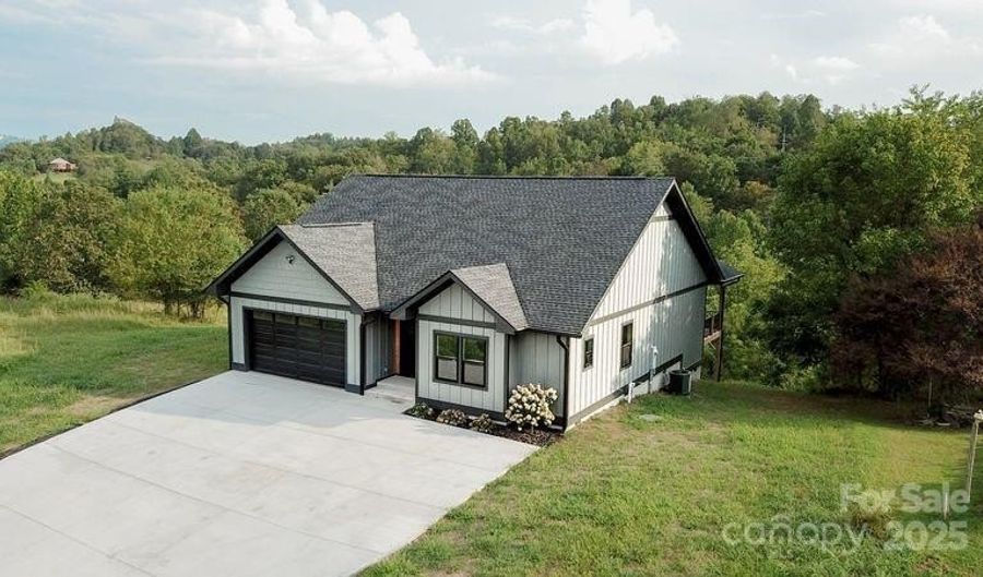 15 Woodchuck Cv, Alexander, NC 28701 - 3 Beds, 3 Bath