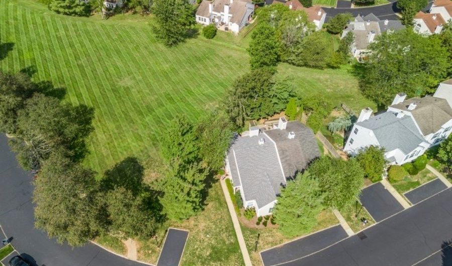 233 Long Meadow Rd, Bedminster, NJ 07921 - 2 Beds, 2 Bath
